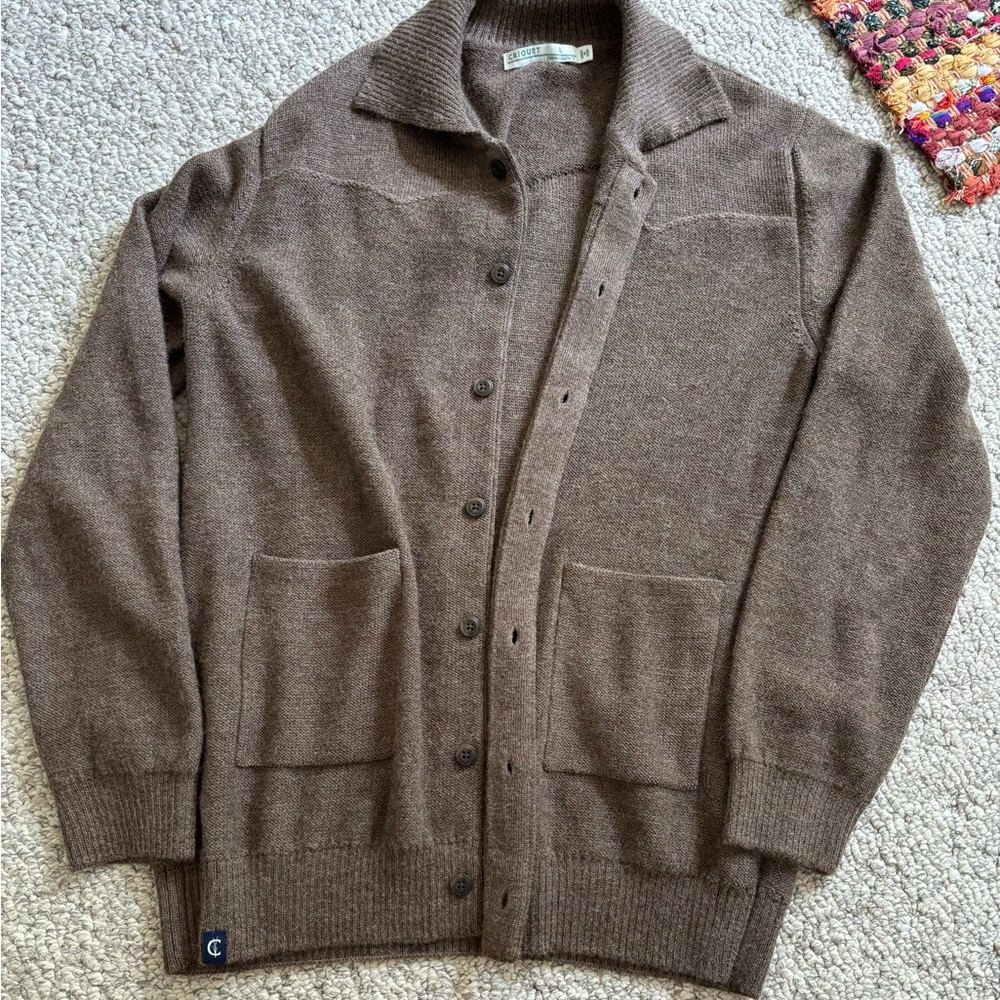 Criquet Men's Brown Cardigan Sweater